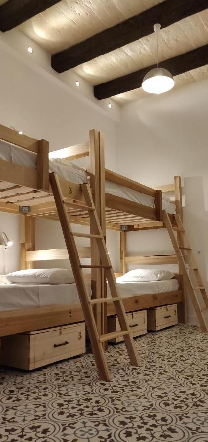 Walter'S B&B Gzira Bagian luar foto