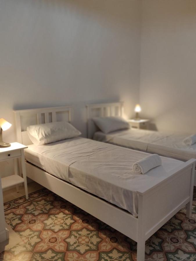 Walter'S B&B Gzira Bagian luar foto